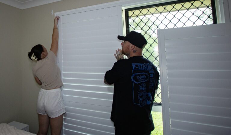Easy to Install Shutter - DIY Easy Fit Shutters